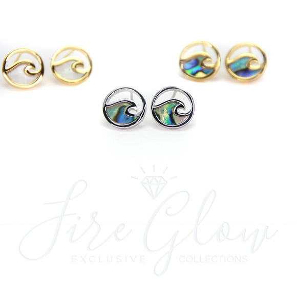 Rhodium Plated Oyster Shell Wave Earring - Picture 4 of 11